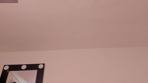 Lara Murphy online show from April 13, 2:00 pm