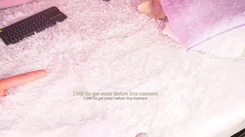 Lara Give it a thumbs up please its important  online show from November 15, 2:20 am