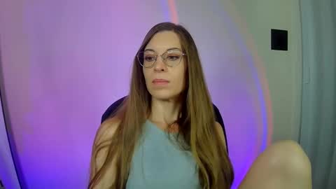 larawintersxxx online show from October 30, 7:47 pm