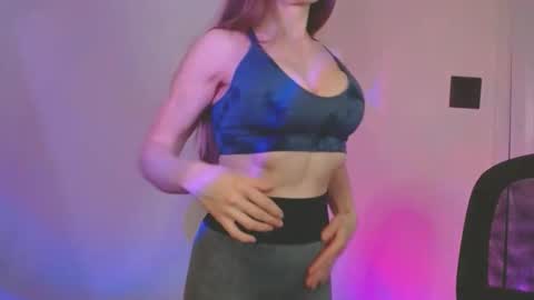 larawintersxxx online show from February 12, 9:43 pm