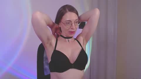 larawintersxxx online show from May 7, 9:09 pm