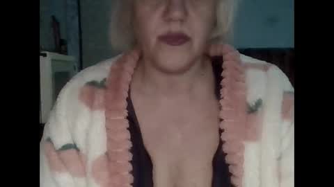 Snapshot of larisaq4ugo24 chatting on April 26, 11:08 am larisaq4ugo24 online show from April 26, 11:08 am