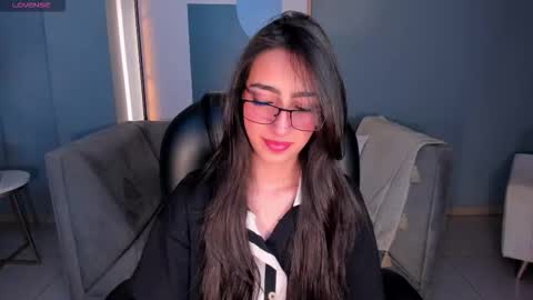 Larisa Smirnov online show from October 29, 4:48 am