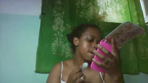 larissa645771 online show from January 13, 5:13 am