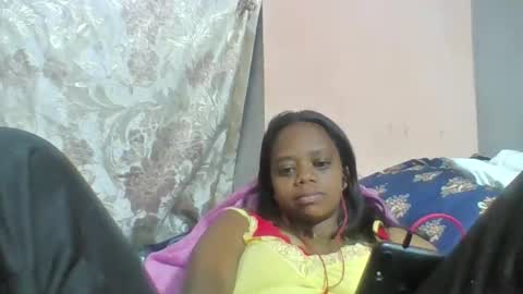 larissa645771 online show from May 11, 2:45 pm