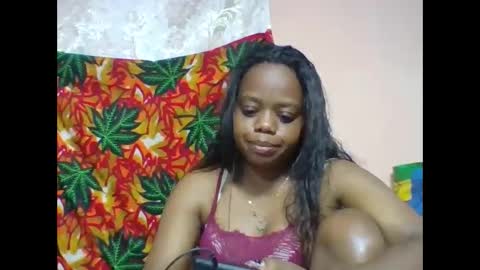 larissa645771 online show from May 26, 6:15 pm