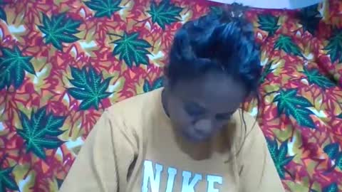 larissa645771 online show from May 28, 7:05 am