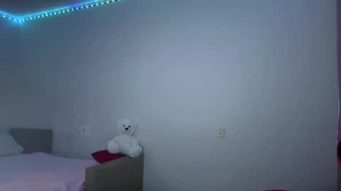 Jocelyn online show from June 18, 12:31 pm