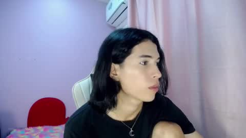 larry online show from March 4, 8:26 pm