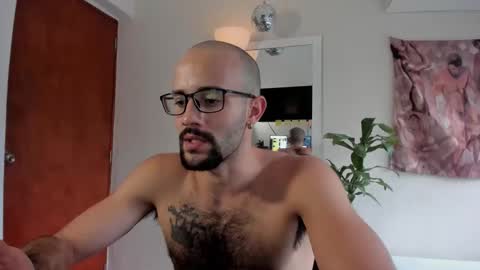 Snapshot of larry_stewart chatting on April 13, 5:18 pm larry_stewart online show from April 13, 5:18 pm