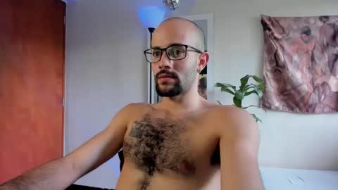 Snapshot of larry_stewart chatting on April 14, 3:18 pm larry_stewart online show from April 14, 3:18 pm