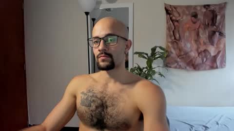 Snapshot of larry_stewart chatting on April 15, 4:25 pm larry_stewart online show from April 15, 4:25 pm