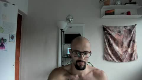 Snapshot of larry_stewart chatting on June 7, 8:56 pm larry_stewart online show from June 7, 8:56 pm