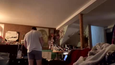 larrythelover23 online show from January 6, 8:18 am