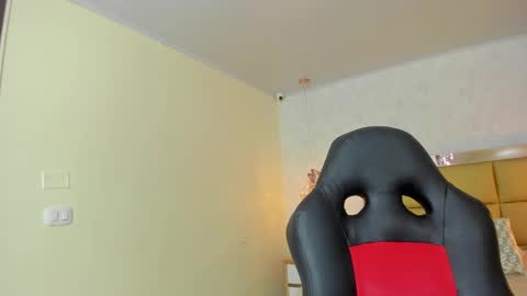  MIA  online show from September 11, 12:16 pm