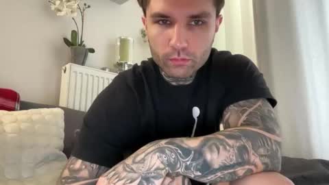 larsskeet online show from February 14, 12:02 pm