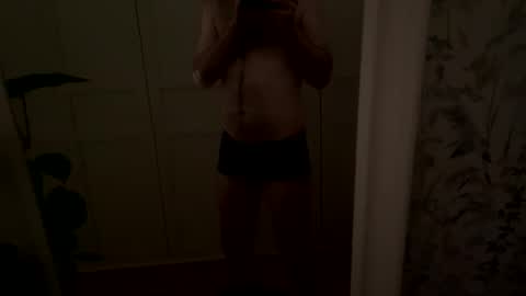 Snapshot of larssonxx chatting on December 16, 6:24 pm larssonxx online show from December 16, 6:24 pm