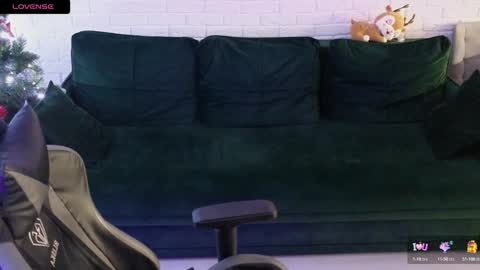 Snapshot of larstar01 chatting on December 28, 5:55 am Lars online show from December 28, 5:55 am