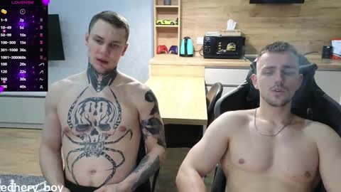 Snapshot of larstar01 chatting on March 4, 5:21 am Lars online show from March 4, 5:21 am