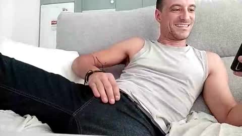 Snapshot of lascivo85 chatting on October 5, 2:15 pm Alessandro online show from October 5, 2:15 pm