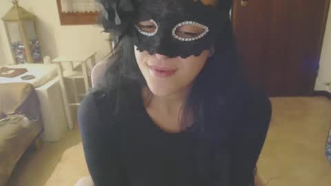 Snapshot of lasolitaauri chatting on March 5, 9:37 pm Auri online show from March 5, 9:37 pm