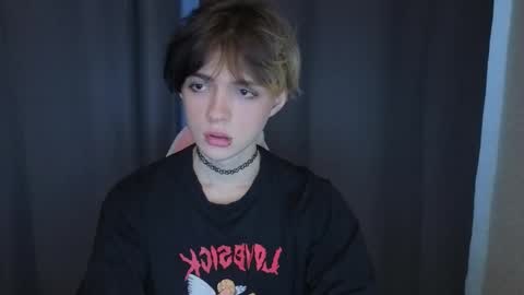 Em0 Slut online show from May 7, 9:03 am