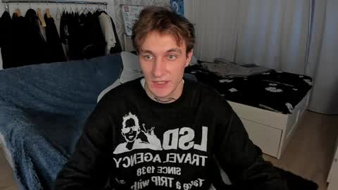 Snapshot of lastnight4you chatting on December 2, 6:09 am acie online show from December 2, 6:09 am