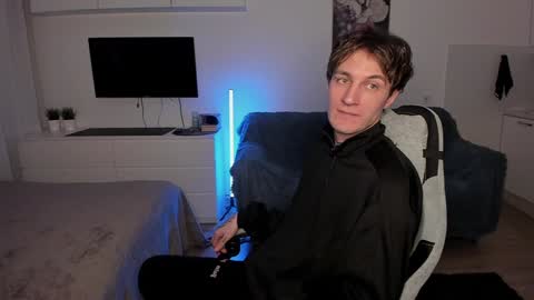 Snapshot of lastnight4you chatting on December 22, 4:06 am acie online show from December 22, 4:06 am