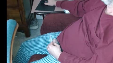 laststeven online show from November 27, 8:33 pm