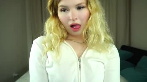 Jay online show from October 18, 6:30 pm