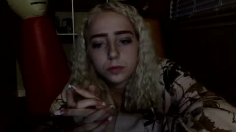 Roxy blue online show from February 26, 2:38 pm