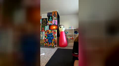 Roxy blue online show from March 1, 12:45 am