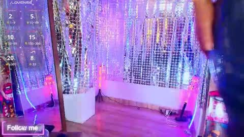 ROSE online show from November 12, 3:23 pm