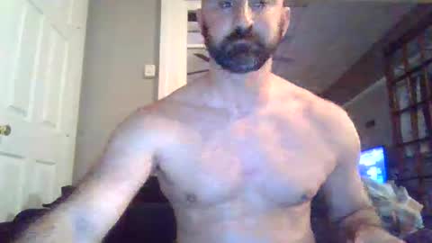 latexcouple2025 online show from April 6, 12:30 am