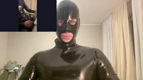 Snapshot of latexfan1984 chatting on March 5, 8:53 pm Rubber and Latex online show from March 5, 8:53 pm