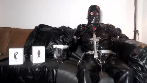 latexslaafboy online show from November 12, 9:47 pm