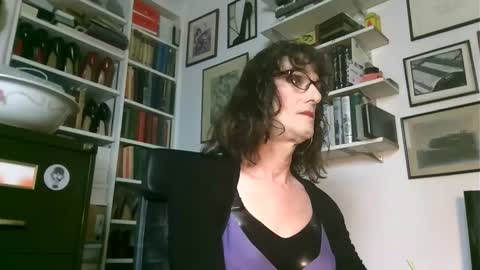 Snapshot of latextg chatting on January 24, 6:04 pm LatexTG online show from January 24, 6:04 pm