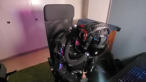 latexviking003 online show from March 15, 4:13 pm