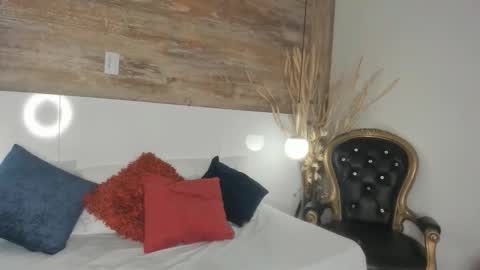 lathiffa online show from December 19, 6:37 pm