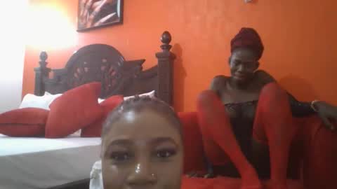 Snapshot of latifah280594 chatting on March 14, 9:42 pm latifah online show from March 14, 9:42 pm