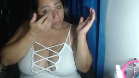 latin_big_boobs online show from January 11, 3:11 am