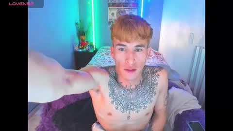 latin_boysxxx_ online show from March 11, 2:06 am