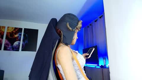 Snapshot of latin_goddessx chatting on March 27, 2:28 pm instagramlatin goddessx im nikoll online show from March 27, 2:28 pm