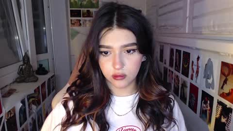 miiiiiiaaaa online show from January 6, 10:15 pm