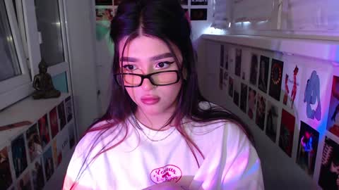 miiiiiiaaaa online show from January 14, 6:45 am