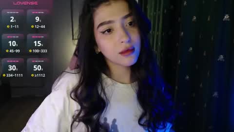miiiiiiaaaa online show from April 20, 9:56 am