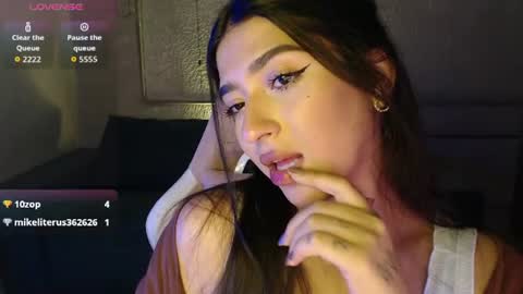 miiiiiiaaaa online show from August 7, 9:17 pm