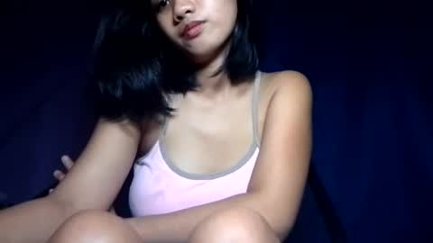 latina_shaine online show from July 9, 7:12 am
