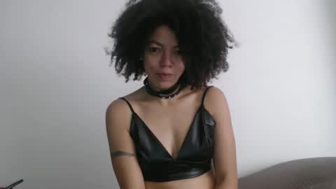 Snapshot of latinadreamy chatting on October 17, 1:03 pm Latinacoka online show from October 17, 1:03 pm