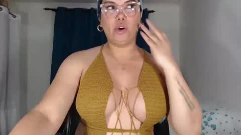 Snapshot of latinaflower_ts chatting on February 14, 2:50 am FLOR SALVAJE online show from February 14, 2:50 am